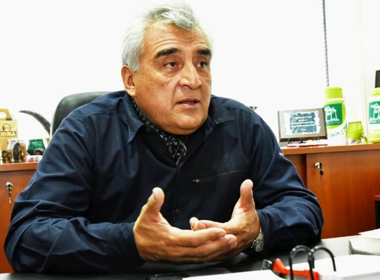 Roberto Coria, Secretario General de Guincheros