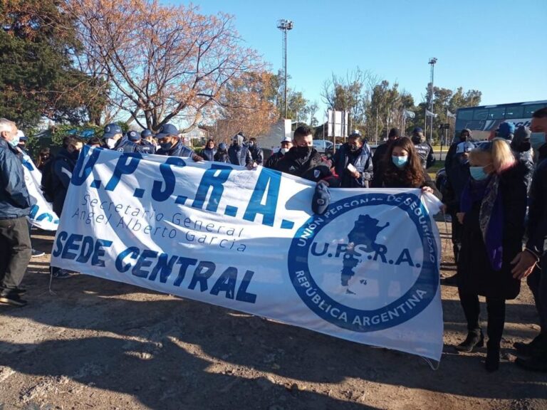 UPSRA: la revisión paritaria logró un ajuste trimestral del 66% para los trabajadores de la seguridad privada