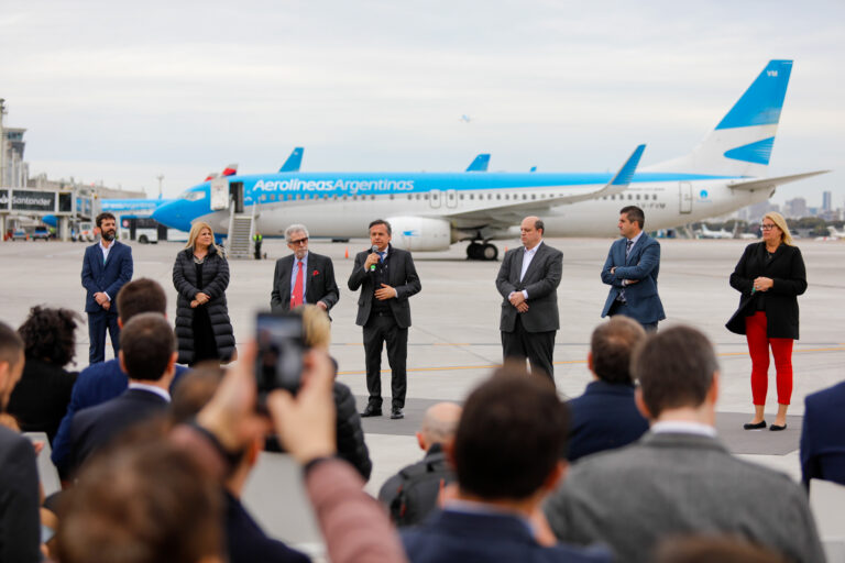 Aeroparque inauguró una nueva plataforma