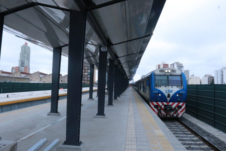 Ahora sí: reabre la estación Villa Crespo