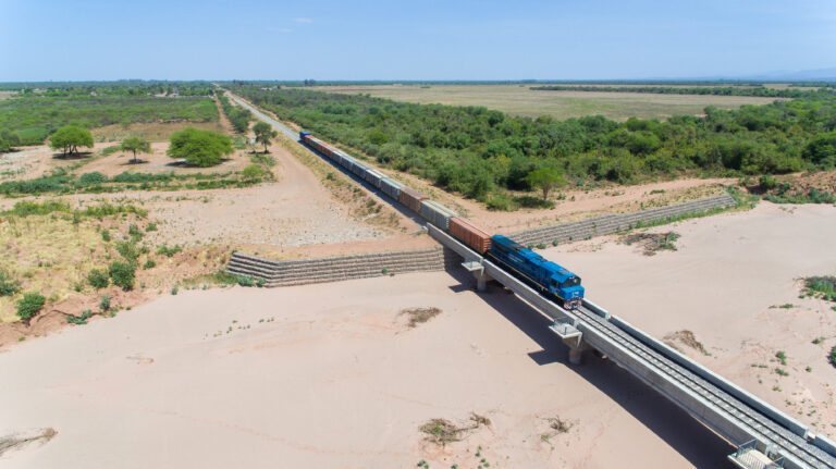 Luego de 10 años, los trenes de carga vuelven a circular por el ramal C18 en Salta