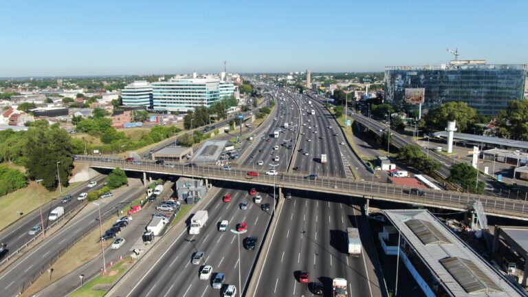 Autopistas del Sol y del Oeste difundieron medidas de seguridad para el fin de semana largo