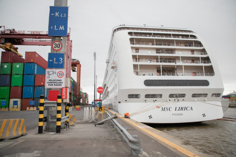 AGP dispuso un esquema de emergencia para el ingreso de pasajeros a cruceros en la terminal de Buenos Aires