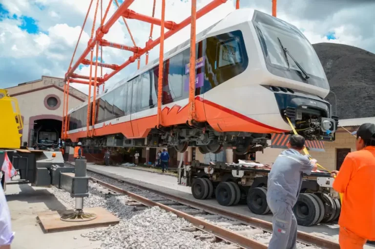 Se realizó el primer viaje de prueba del Tren solar de Jujuy