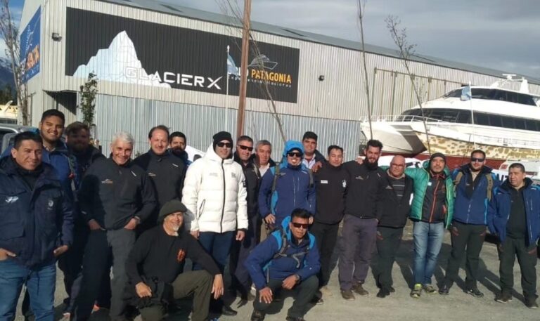 Reparación histórica: el Centro de Patrones acordó una mejora salarial para la actividad de Catamaranes turísticos del Sur