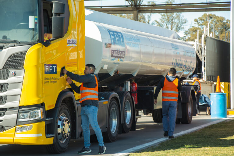 La Fundación Profesional para el Transporte reafirmó su compromiso con “la formación, enseñanza, investigación y prestación de servicios profesionales en el ámbito del autotransporte de cargas argentino”