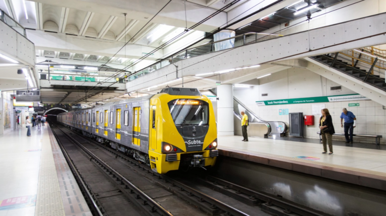 Se adelantó la reapertura de la Línea D de subtes