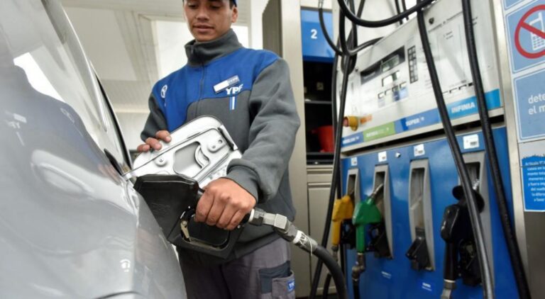 YPF baja 4% el precio de la nafta y el gasoil desde el 1 de mayo