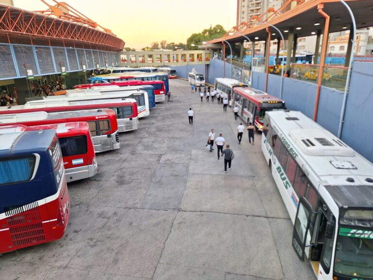 A.O.I.T.A. Córdoba: anunciaron dos paros de transporte interurbano para la próxima semana