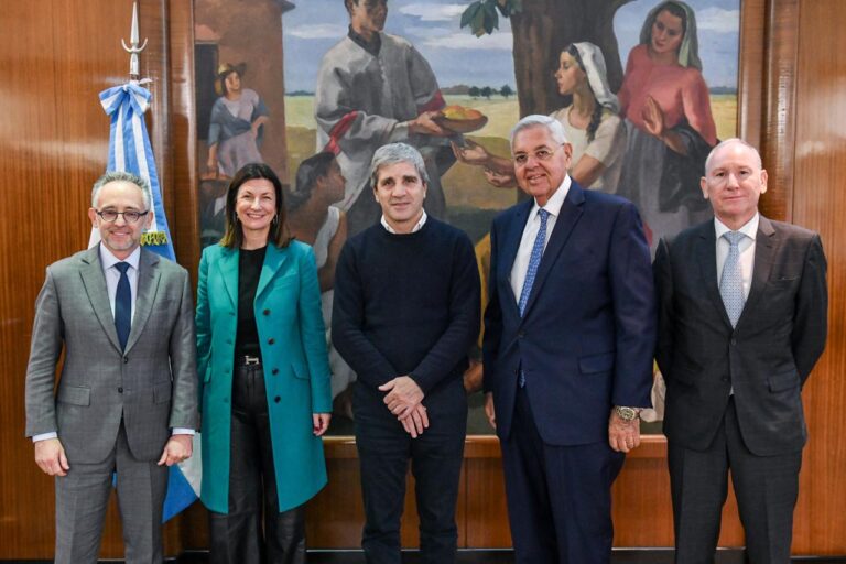 Córdoba: Volkswagen Argentina anunció el inicio de la producción en serie de VW Camiones y Buses