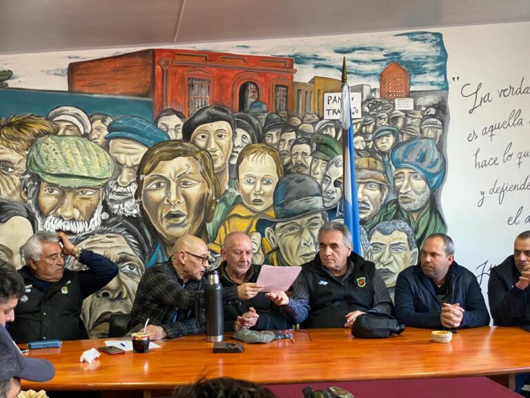 La FeMPINRA inauguró una nueva seccional en Mar del Plata y volvió a repudiar al gobierno de Milei