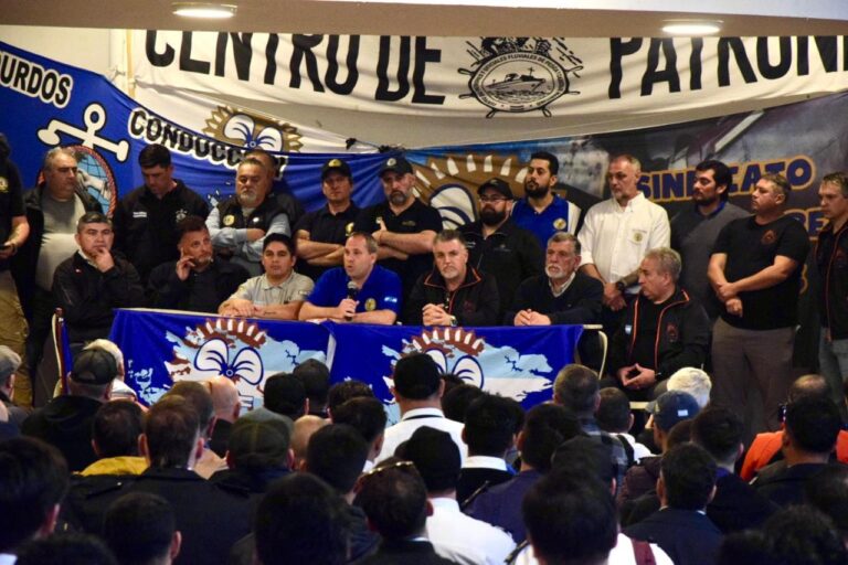 Gremios navales acusan al Gobierno Nacional de querer privatizar la Escuela Nacional de Pesca