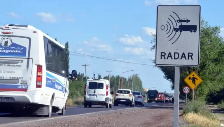 Neuquén: Legislatura provincial debate normativa para regulación de radares de velocidad