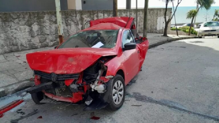 Mar del Plata: Una joven chocó cuatro autos estacionados mientras conducía alcoholizada