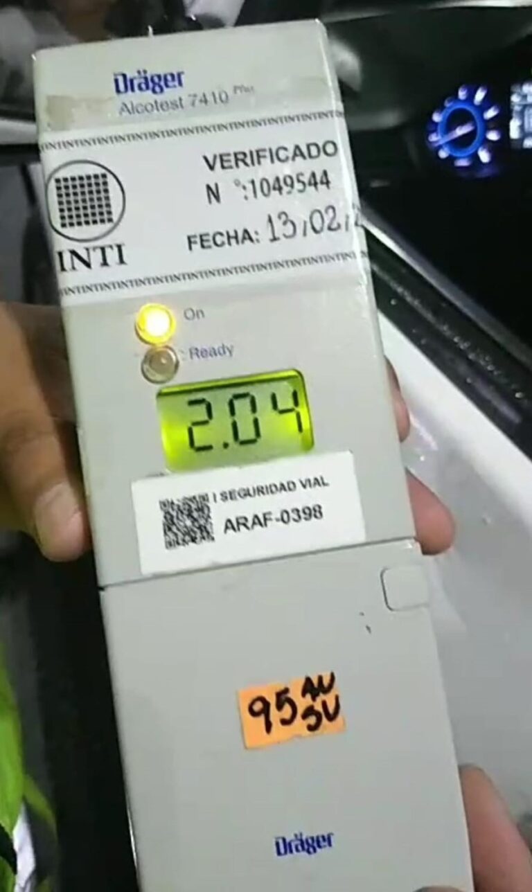 Dos conductores fueron sancionados por manejar con altos niveles de alcohol en autopistas
