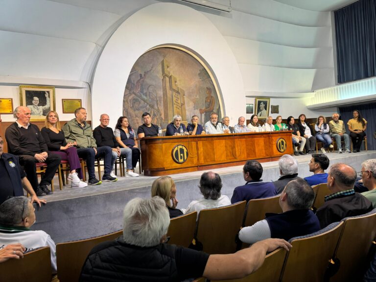 Paro CGT: alta adhesión de los gremios del transporte nucleados en la CATT