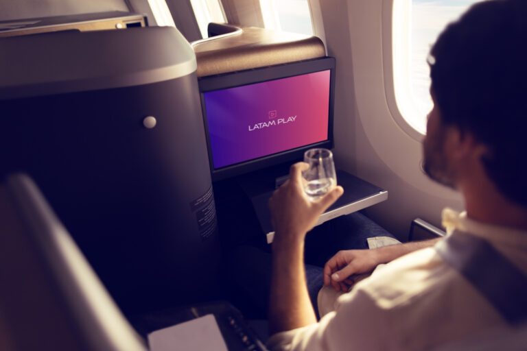 LATAM presentó sus nuevos aviones con cabinas Premium Business