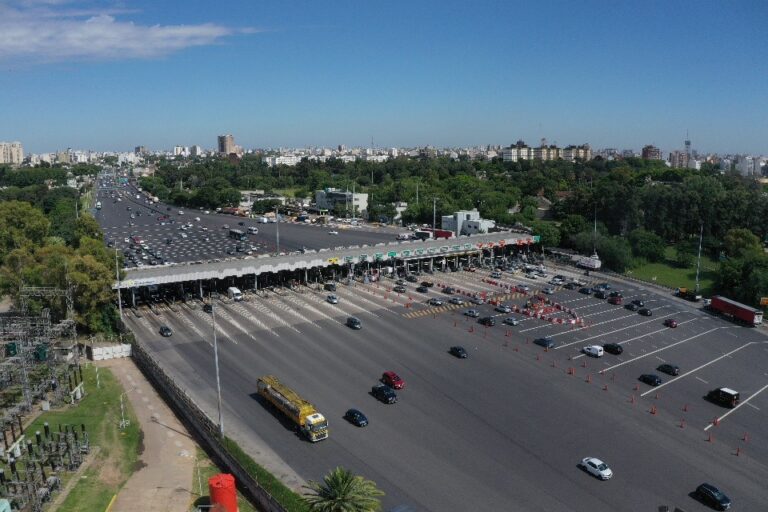 Cierran la autopista Perito Moreno este sábado por obras para implementar el nuevo sistema de peaje sin barreras