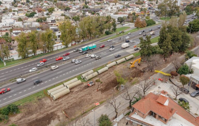 Cierra por un mes la salida a Larrazábal de la autopista Dellepiane por obras hidráulicas
