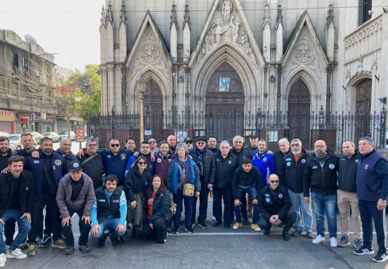 Con masiva presencia, la CATT realizó más de 30 ollas populares solidarias en Constitución
