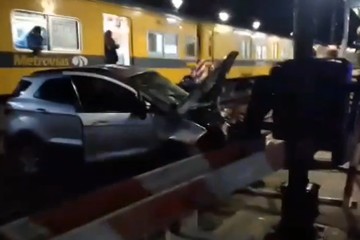 Accidente ferroviario: dos autos fueron embestidos por trenes en Buenos Aires con saldo fatal